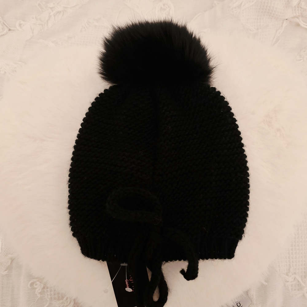 NWT Elegant Black Knit Beanie with Pom-Pom